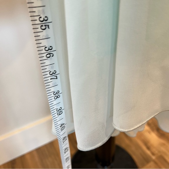 Elegant Lace and Flowy Mint Dress - Picture 9 of 9